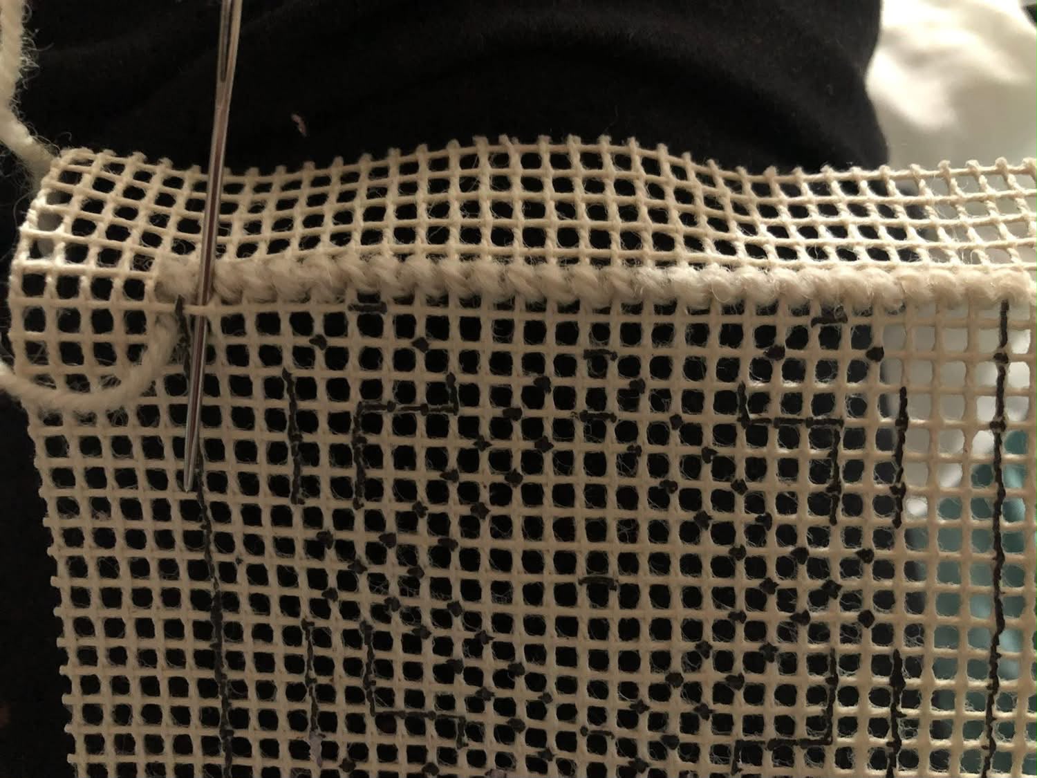 Detalle del proceso de bordado